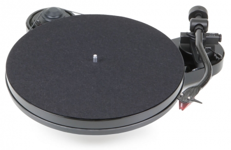 Pro-ject RPM-1 Carbon i gruppen Hjemmestereo / Hifi / Pladespiller hos BRL Electronics (102RPM1)