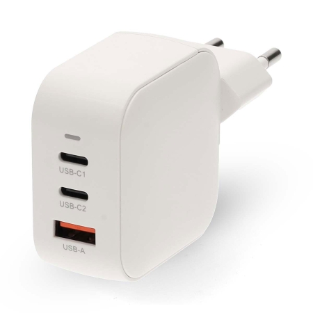 Nedis vægoplader 70 W 2x USB-C 1x USB-A, hvid i gruppen Bilstereo / Smartphone i bilen / Tilbehør til mobiltelefonen hos BRL (176WGCHA70WWT)