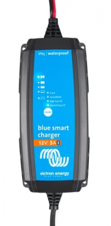 Victron Blue Smart IP65 batteriladdare 5A, 12v i gruppen Bilstereo / Tilbehør / Batteriopladere hos BRL Electronics (421VBSIP65125)