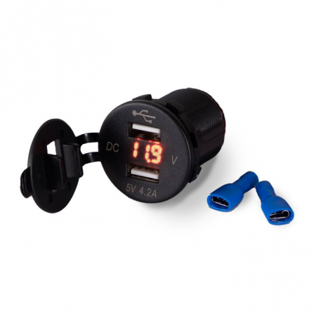 USB-oplader med voltmåler i gruppen Bilstereo / Smartphone i bilen / Tilbehør til mobiltelefonen hos BRL Electronics (720VML1)