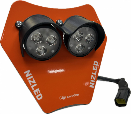 Dubbelljus 60w KTM 2024-, orange dekal, varmvit, 2xE305k NIZLED i gruppen Bilstereo / LED-lys / Enduro / Hvad passer til min motorcykel / KTM / 2024- hos BRL (871KTM24E30F2T5K)