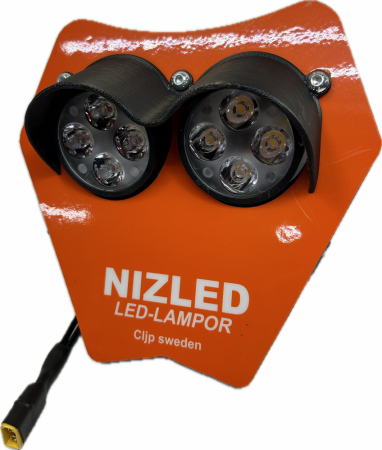 Dubbelljus 110w KTM 2024-, orange dekal, kallvit 2xE40F NIZLED i gruppen Bilstereo / LED-lys / Enduro / Hjelmsæt & lampedæksler hos BRL Electronics (871KTM24E40F4T)