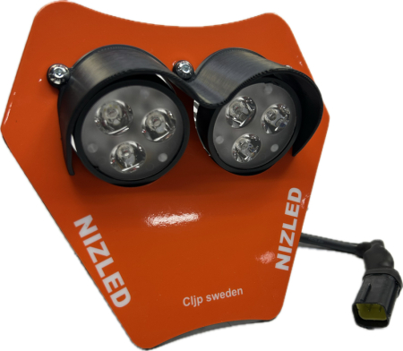 KTM lampemontering i to prisklasser, E30 35w let lampe og E406k/E405k, som er topmodellerne i gruppen Bilstereo / LED-lys / Enduro / Hvad passer til min motorcykel / KTM / 2024- hos BRL (KTMLAMPFASTE)
