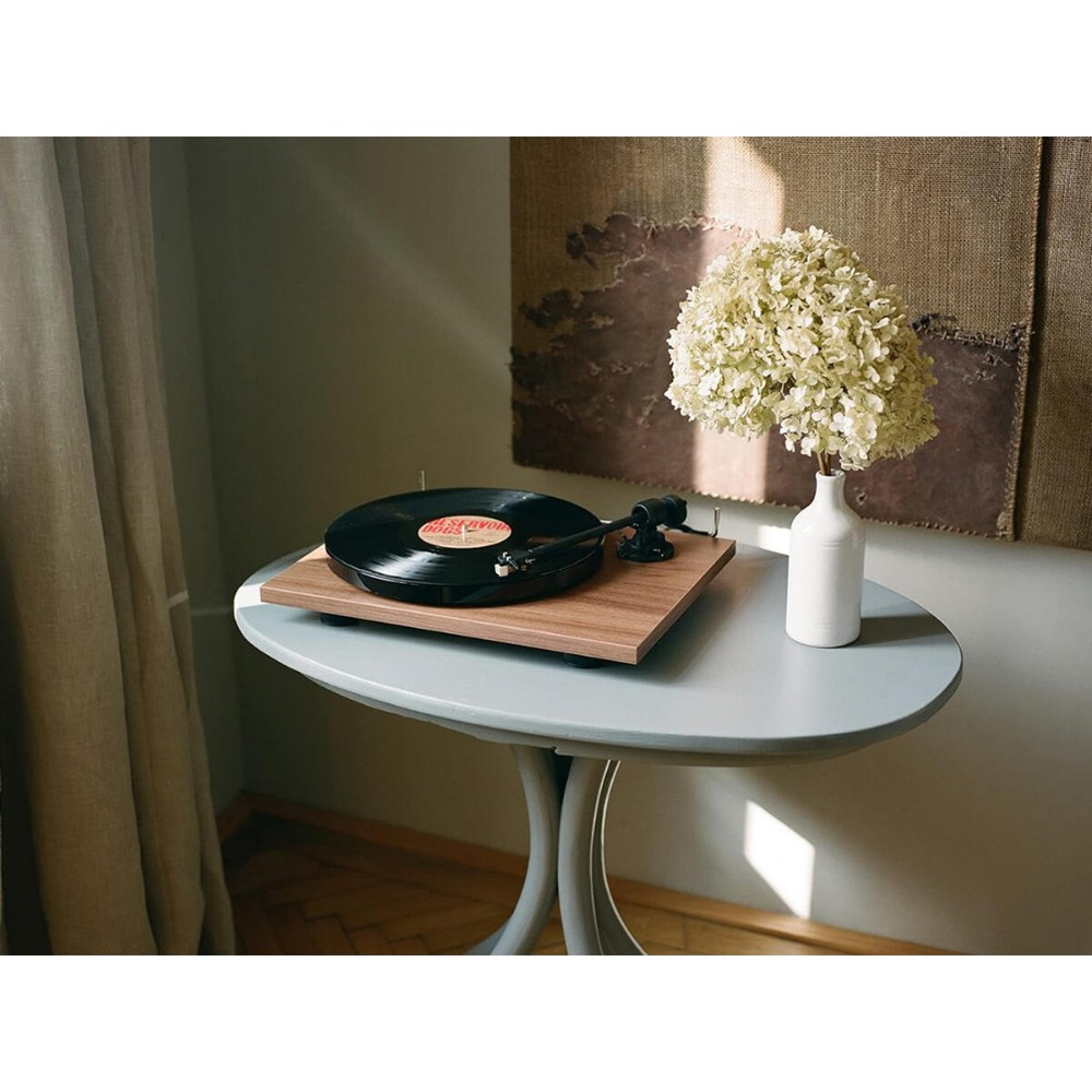 Pro-Ject E1 Phono pladespiller med AT3600L-pickup, valnød