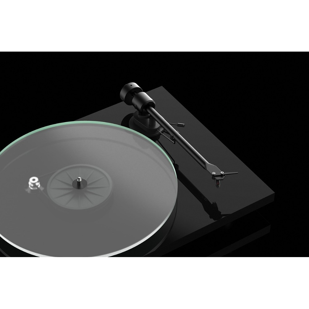 Pro-Ject T1 EVO BT pladespiller med OM10-pickup, pianolakeret sort