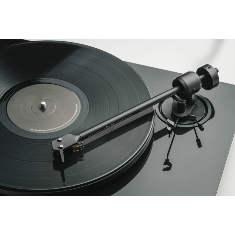 Pro-Ject E1.2 Phono med Pick It MM E-pickup, valnød