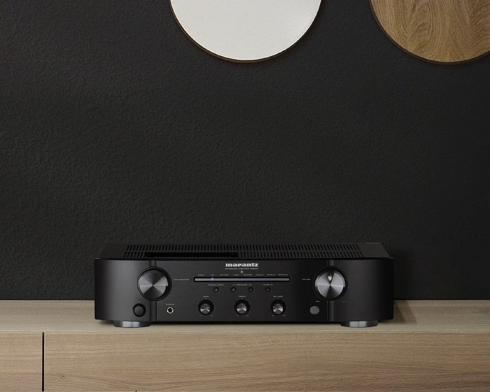 Marantz PM6007 stereoförstärkare med DAC, svart