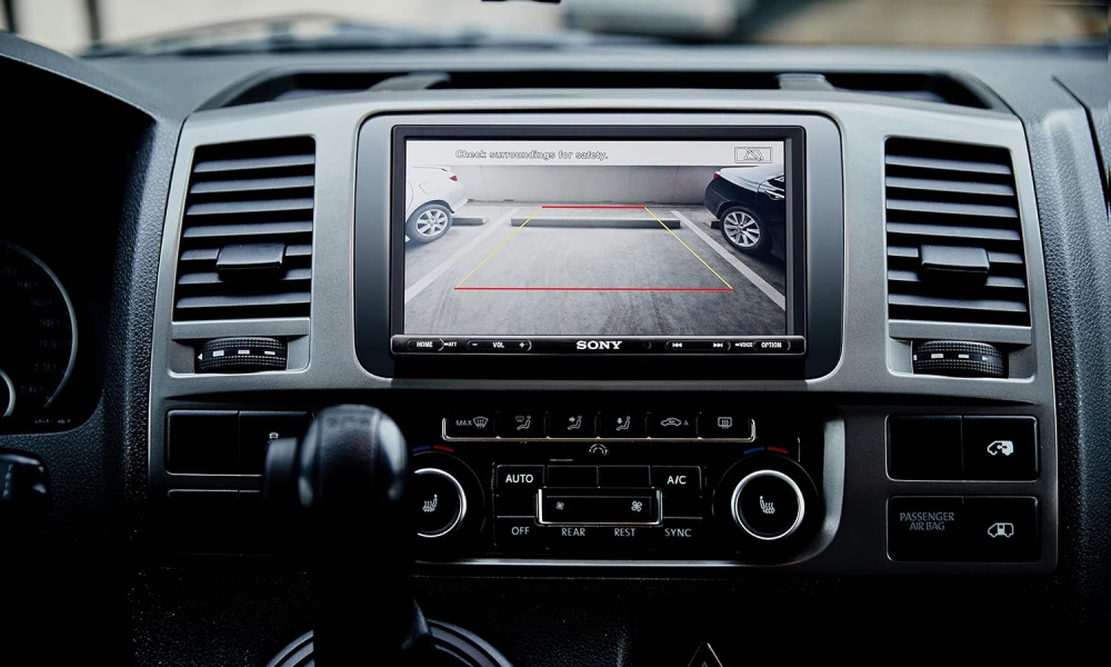Sony XAV-AX3250 bilstereo med CarPlay, Android Auto, Bluetooth och DAB+