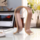 Norstone Wooden Headphone Stand, hovedtelefonstativ i valnød Norstone Wooden Headphone Stand, hovedtelefonstativ i valnød