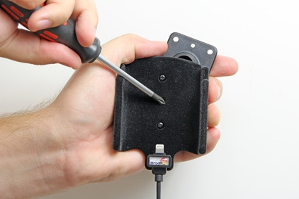 Brodit Aktiv holder med USB-kabel og cigaretadapter, Apple iPhone 6/6S/7