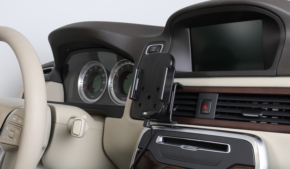 Brodit Qi trådløs aktiv mobilholder med billader, Apple iPhone 11 Pro