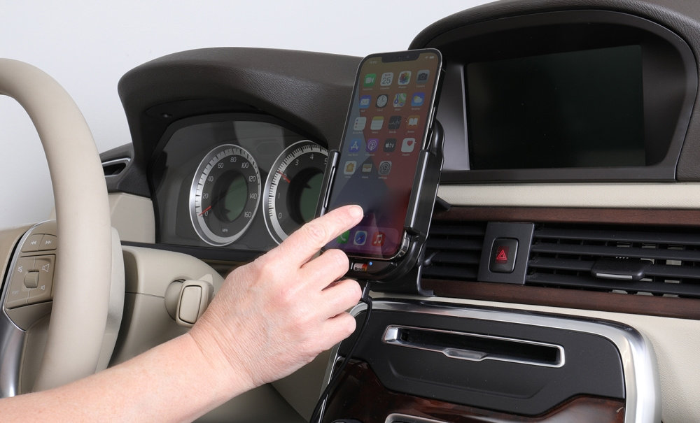 Brodit Qi trådløs aktiv mobilholder med billader, Apple iPhone 12 Pro Max