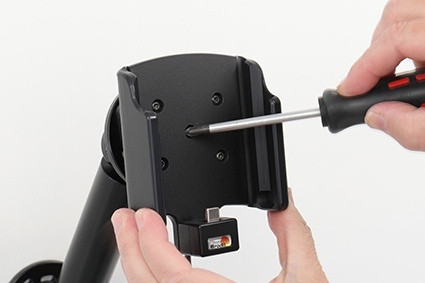 Brodit Aktiv holder med USB-kabel og cigaretadapter, Samsung Galaxy Xcover 6 Pro 