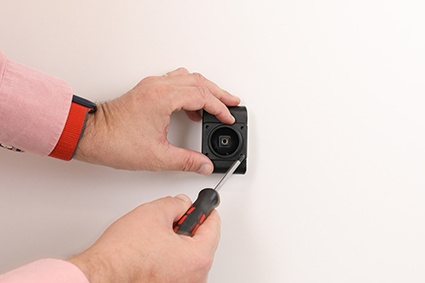 Brodit Aktiv holder til fast installation, Apple iPhone 15 Pro Max 