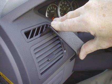 Kia Carens 03-06, Vänster