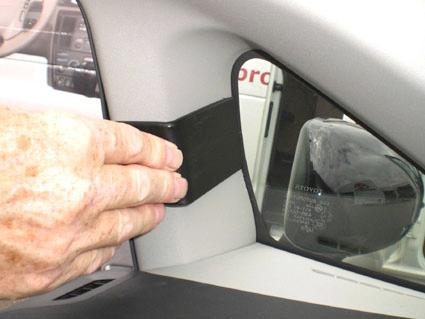 Toyota Prius 10-15, Vänster