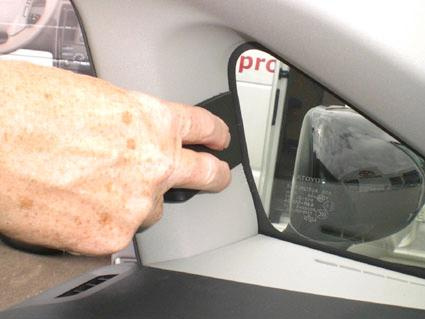 Toyota Prius 10-15, Vänster