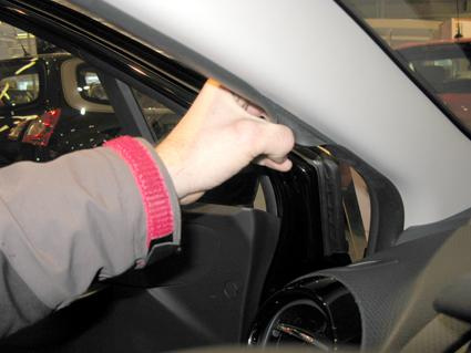 Renault Clio 13-15, Vänster