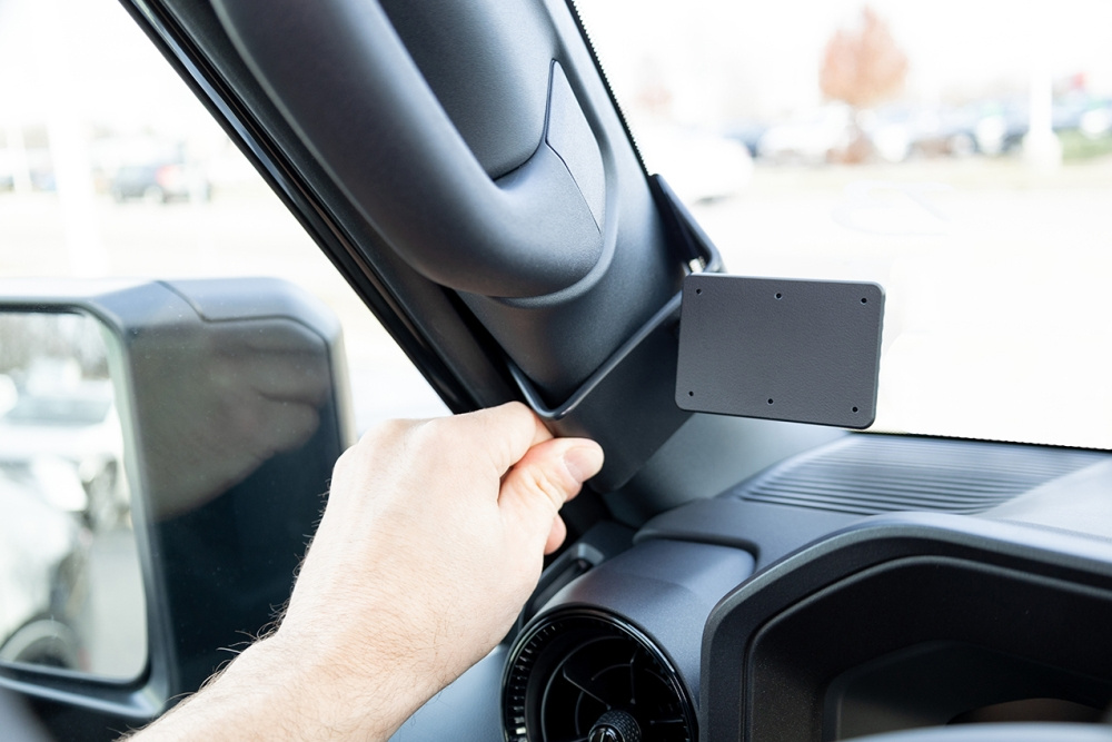 Brodit ProClip, Toyota LandCruiser 250 24-26