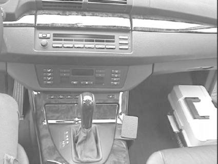 BMW X5 00-06, Konsol