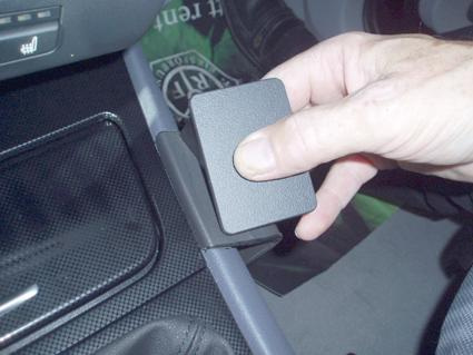 BMW 1 E81/E82/E87/E88 05-11, Konsol