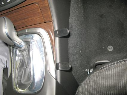 Opel Insignia 09-15, Konsol