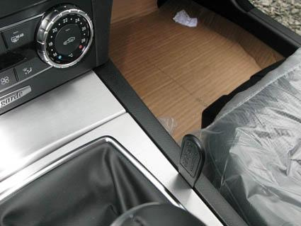 Mercedes Benz C-Klass 11-14, Konsol