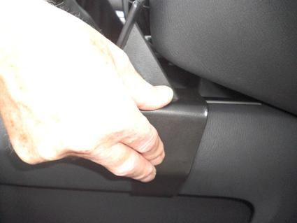 Nissan Pathfinder 13-15, Konsol