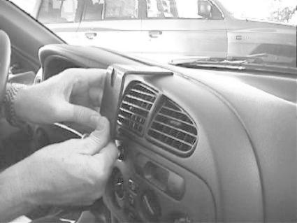 ProClip Monteringsbygel Mitsubishi Colt 96-04/Lancer 96-03, Centrerad