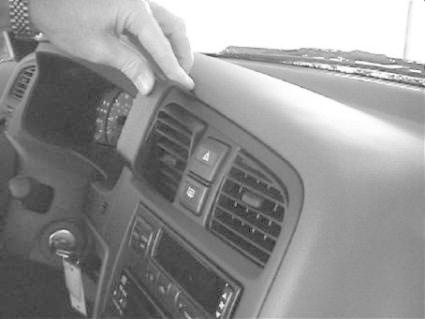 Nissan Primera 96-99, Centrerad