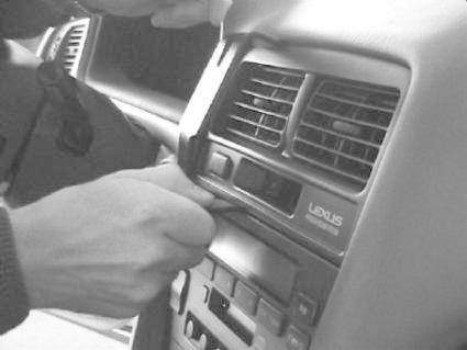 Lexus ES Serie 97-01, Centrerad