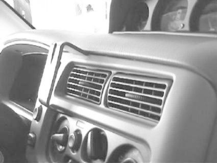 Mitsubishi Pajero Sport 99-06, Centrerad