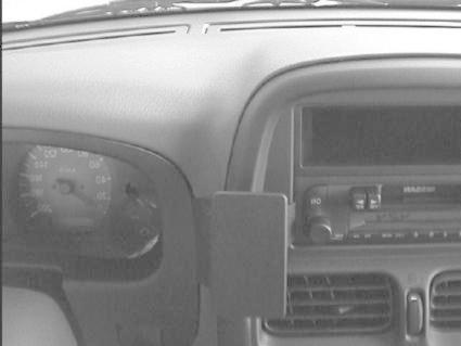 Nissan Navara 00-05, Centrerad