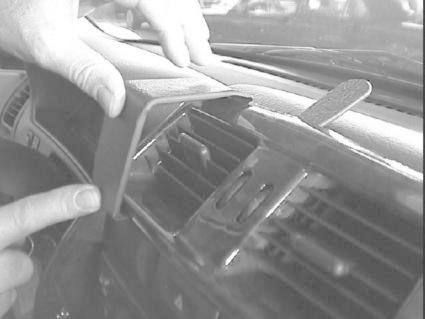 Nissan Terrano II 00-06, Centrerad