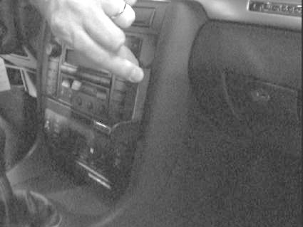 Brodit ProClip, Audi A4 Sedan 00-01