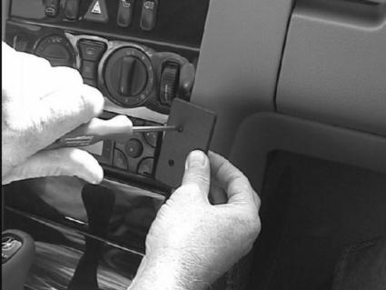 Brodit ProClip, Mercedes Benz E-Klasse, Sedan 95-02