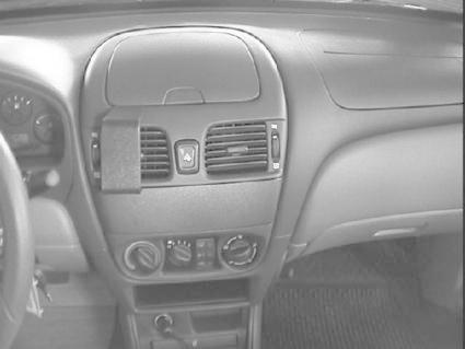 Nissan Almera 00-02, Centrerad