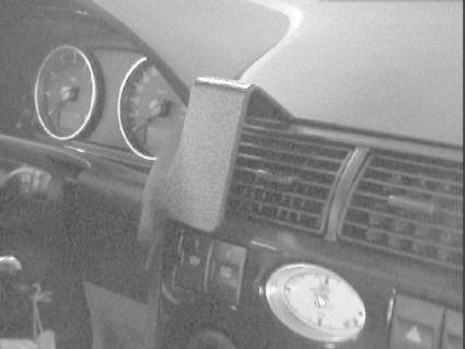 Ford Mondeo 01-07, Centrerad