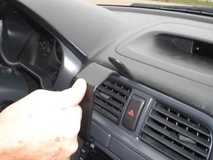 Subaru Impreza 01-04, Centrerad