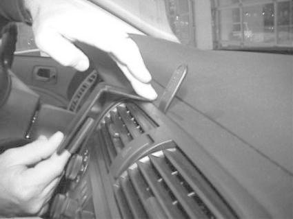 ProClip Monteringsbygel Honda Civic 4 Dörr 01-05/Civic Hybrid 03-05, Centrerad