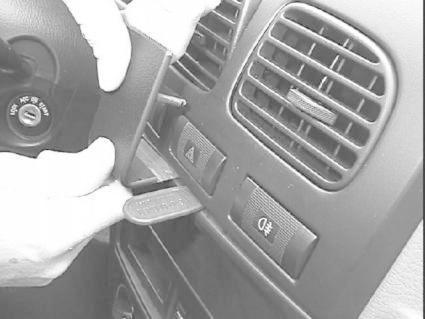 ProClip Monteringsbygel Kia Rio 01-05, Centrerad