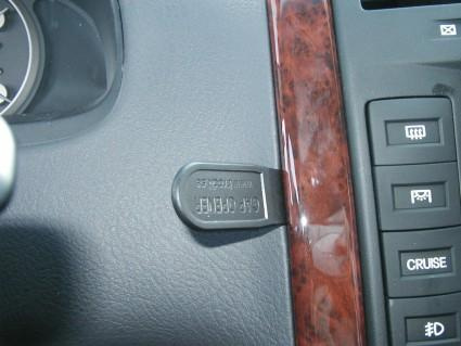 Kia Carnival 02-05, Centrerad
