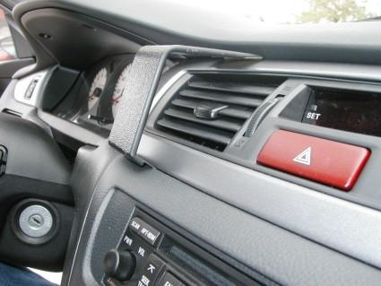 Mitsubishi Lancer 04-07, Centrerad