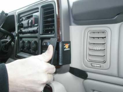 Chevrolet Avalanche 03-06, Vinklad