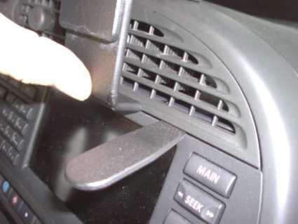 Saab 9-3 03-06, Vinklad Hög