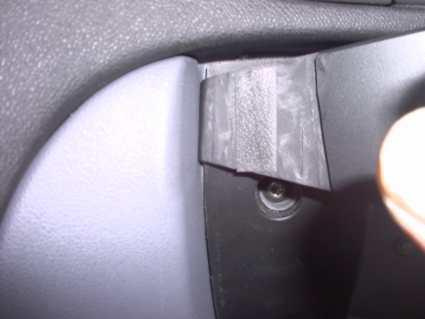 Saab 9-3 03-06, Vinklad