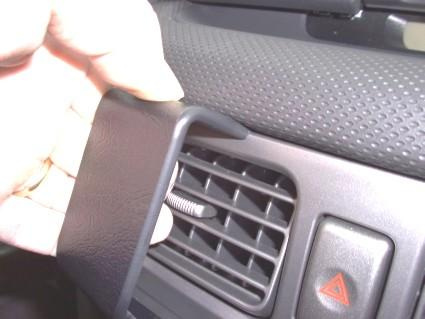 Subaru Forester 03-07, Centrerad