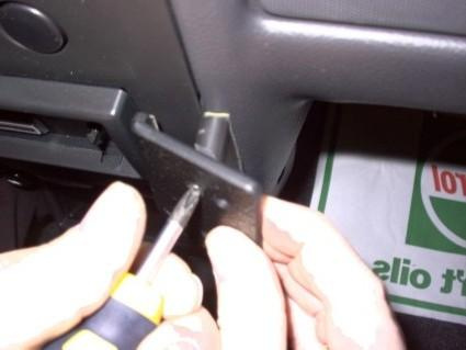 Daihatsu Sirion 02-06, Vinklad