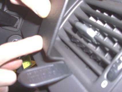 Volvo XC90 02-14, Centrerad