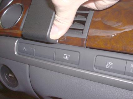 Audi A8 03-10, Center